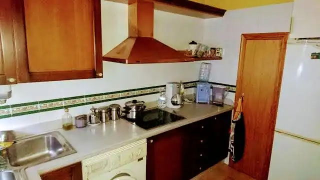 Cocina de Casa adosada en venta en Córdoba con Aire acondicionado, Calefacción y Jardín privado