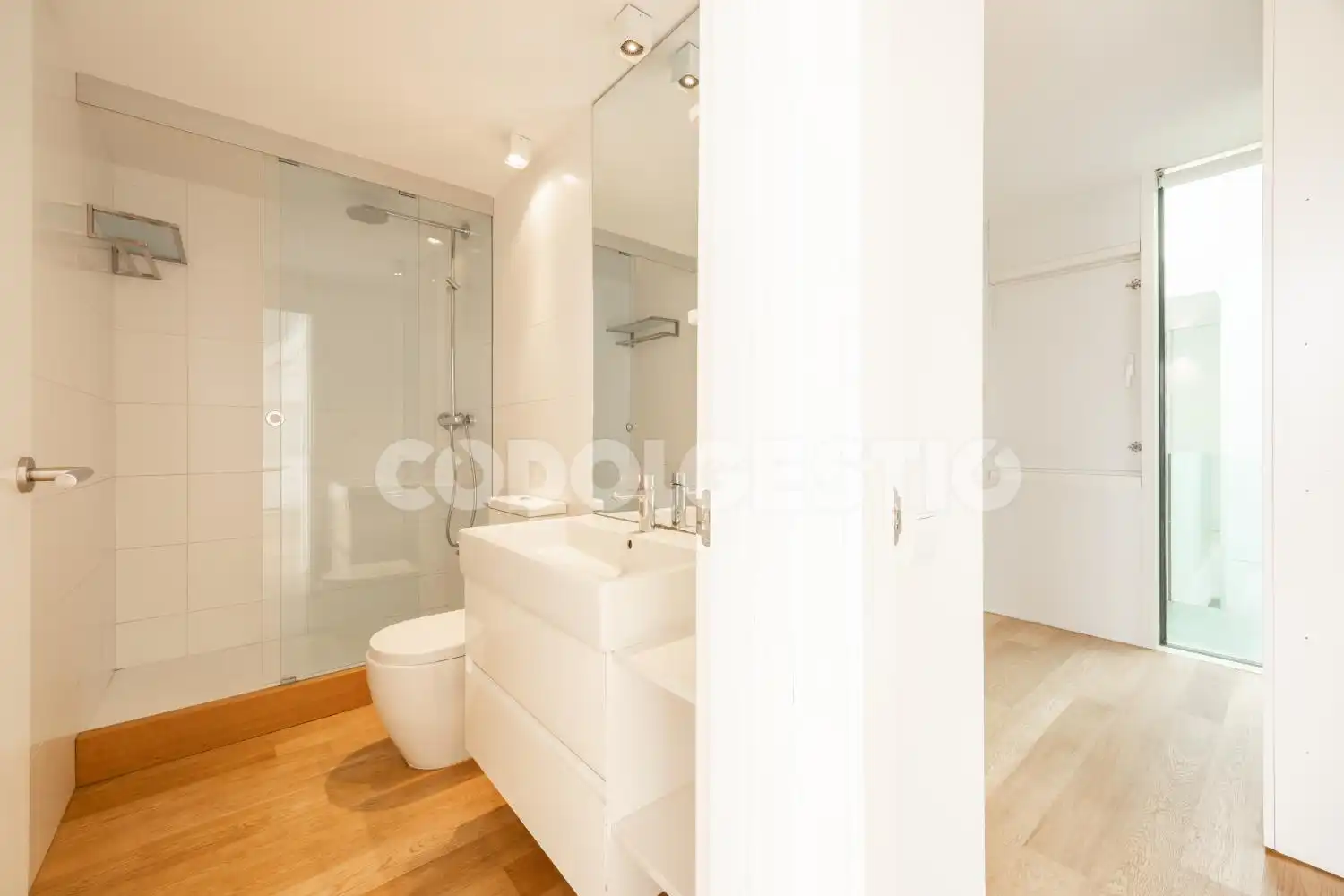 Bathroom of Flat for sale in Vic