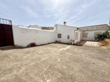 Casa en venda a Calle Coronel Serrato