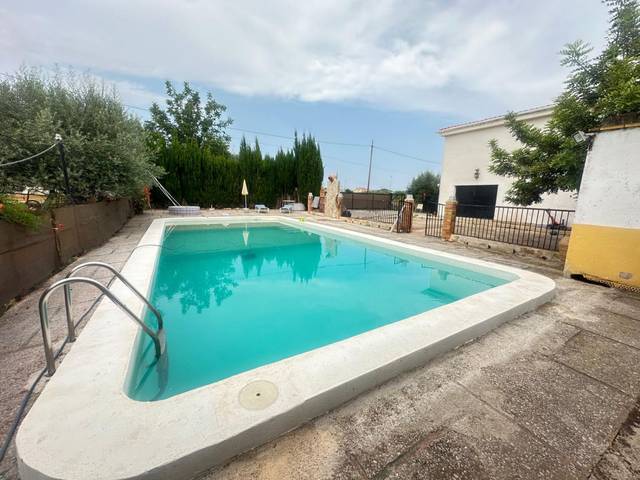 Casa-chalet en Venta en Quadra Natora en Estación - Universidad