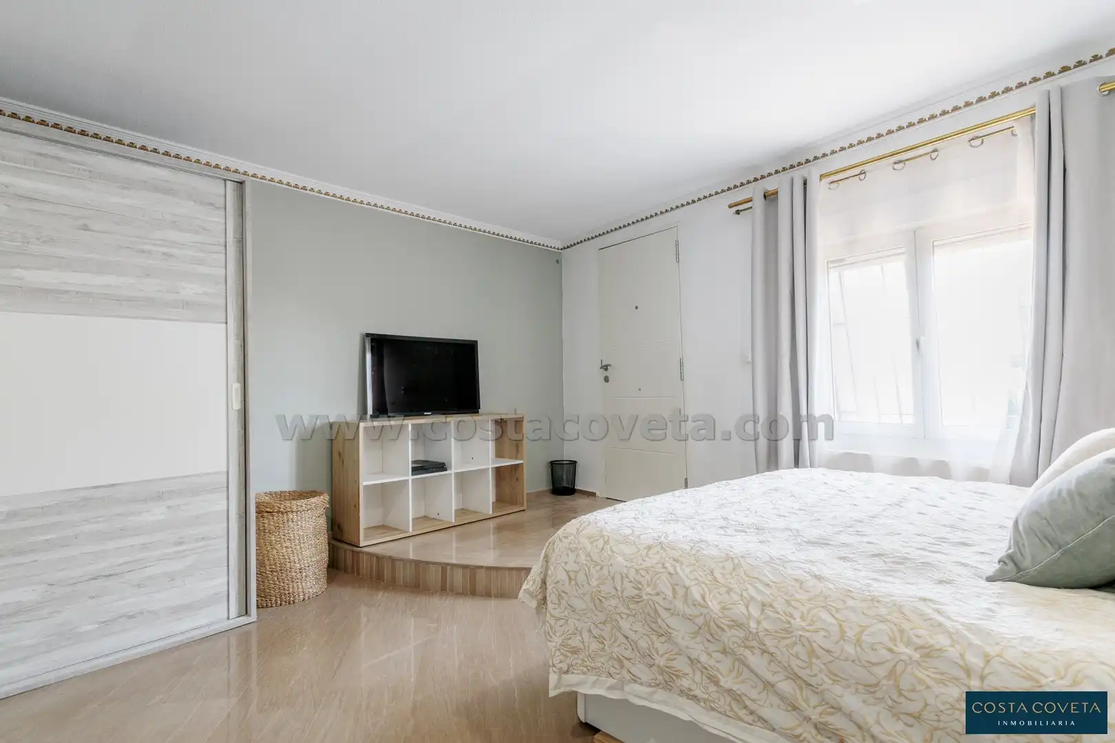 Bedroom of Houses for sale in El Campello  with Air Conditioner, Private garden and Terrace