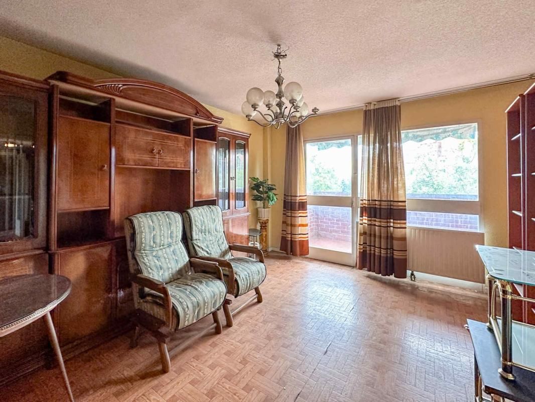 Dormitori de Pis en venda en  Madrid Capital amb Terrassa i Balcó