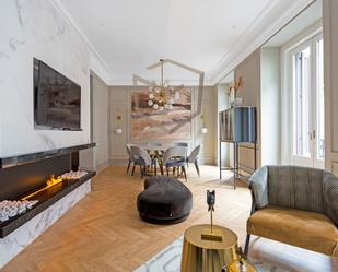 Living room of Flat to rent in  Madrid Capital  with Air Conditioner, Heating and Terrace