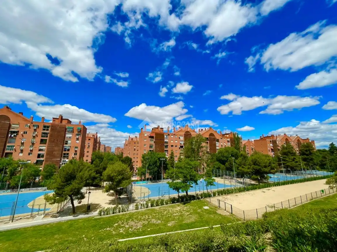 Einzelparkplatz zur Miete in Puente de Vallecas, imagen 8