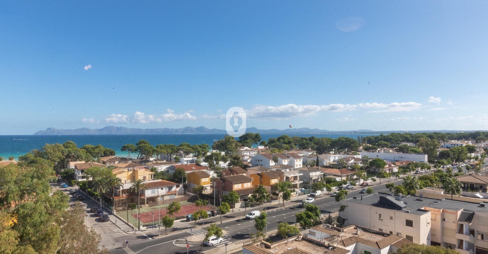 Vista exterior de Dúplex en venta en Alcúdia con Jardín privado, Terraza y Balcón