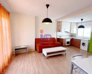 Living room of Attic for sale in Valdepeñas  with Air Conditioner, Heating and Parquet flooring