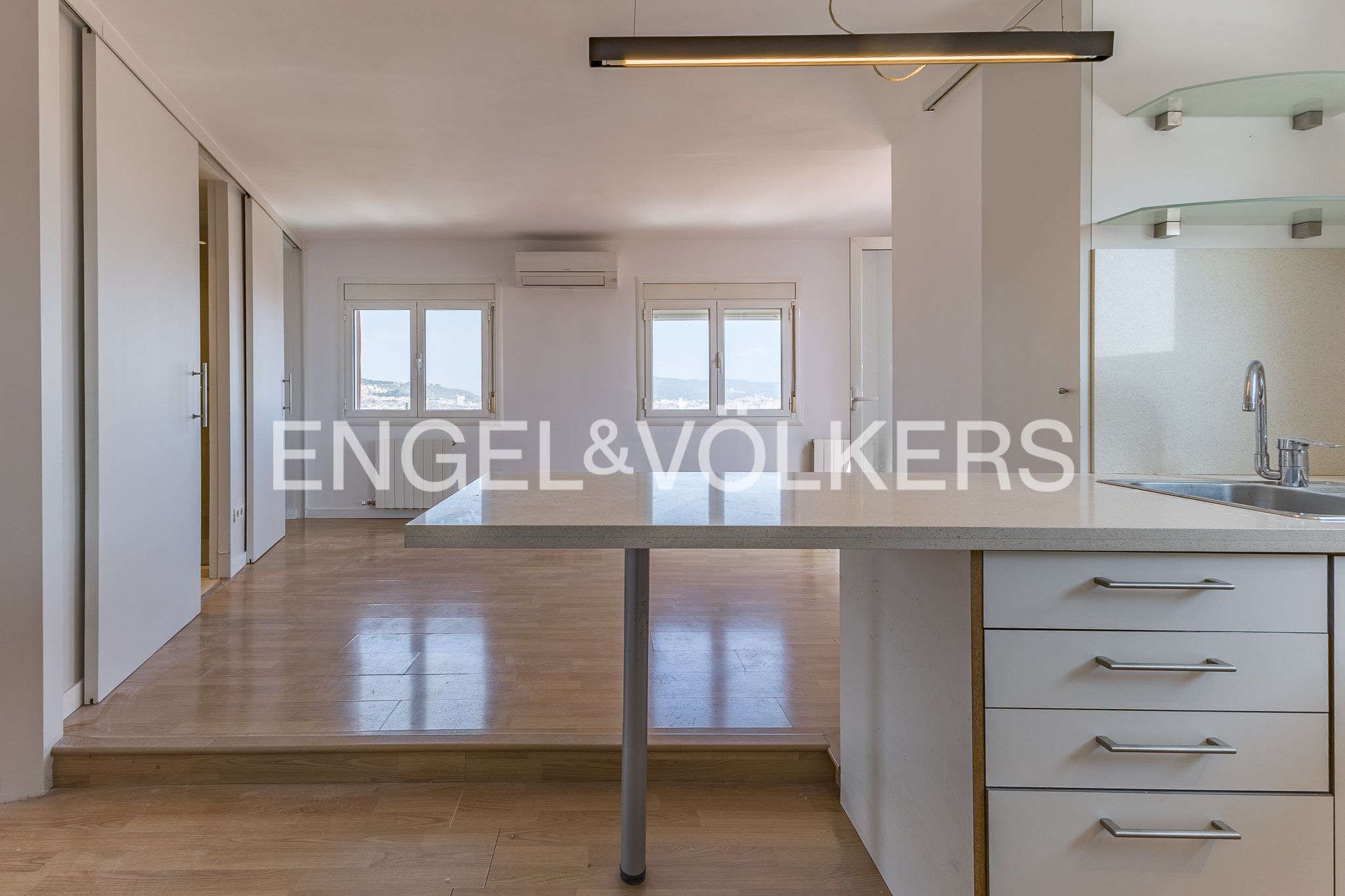 Küche von Dachboden zum Verkauf in  Barcelona Capital mit Klimaanlage, Heizung und Parkett