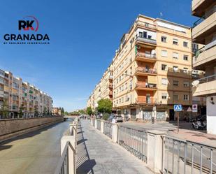 Vista exterior de Pis en venda en  Granada Capital amb Terrassa