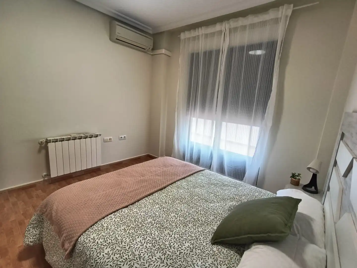 Schlafzimmer von Wohnung zur Miete in Puertollano mit Klimaanlage, Heizung und Terrasse