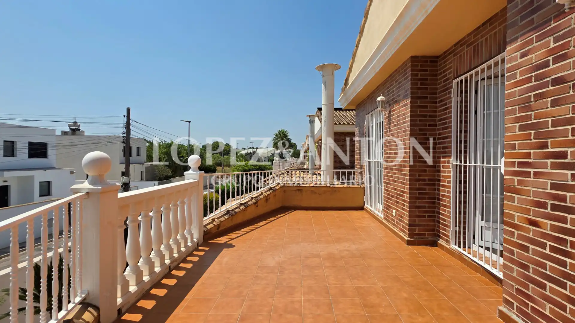 Terraza de Casa o chalet en venta en L'Eliana con Aire acondicionado, Calefacción y Jardín privado
