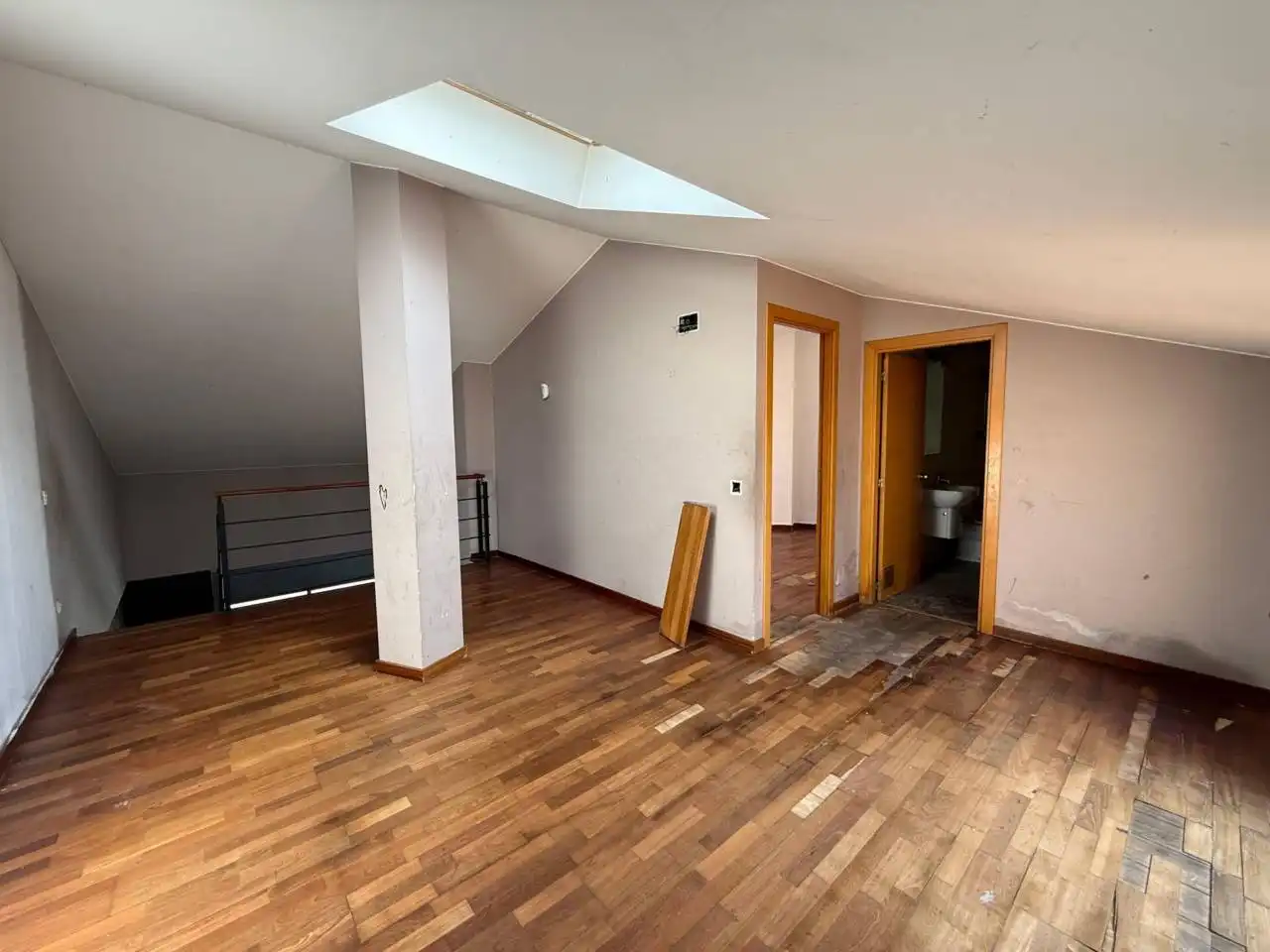 Flat for sale in Terrassa  with Air Conditioner, Parquet flooring and Terrace