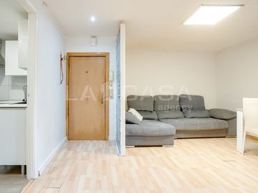 Piso con balcón en venta en Sant Martí