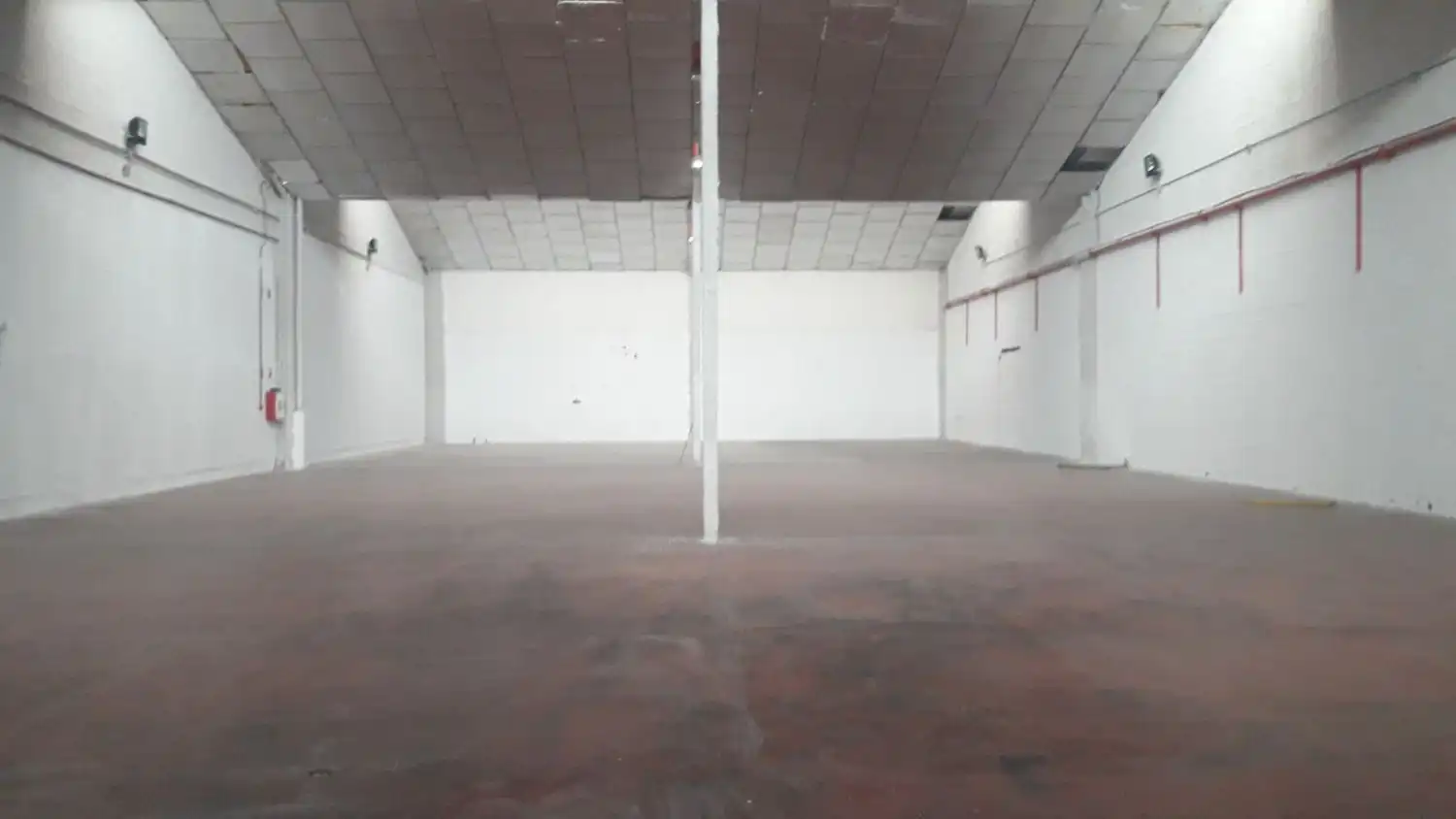 Nave industrial de alquiler en Sevilla