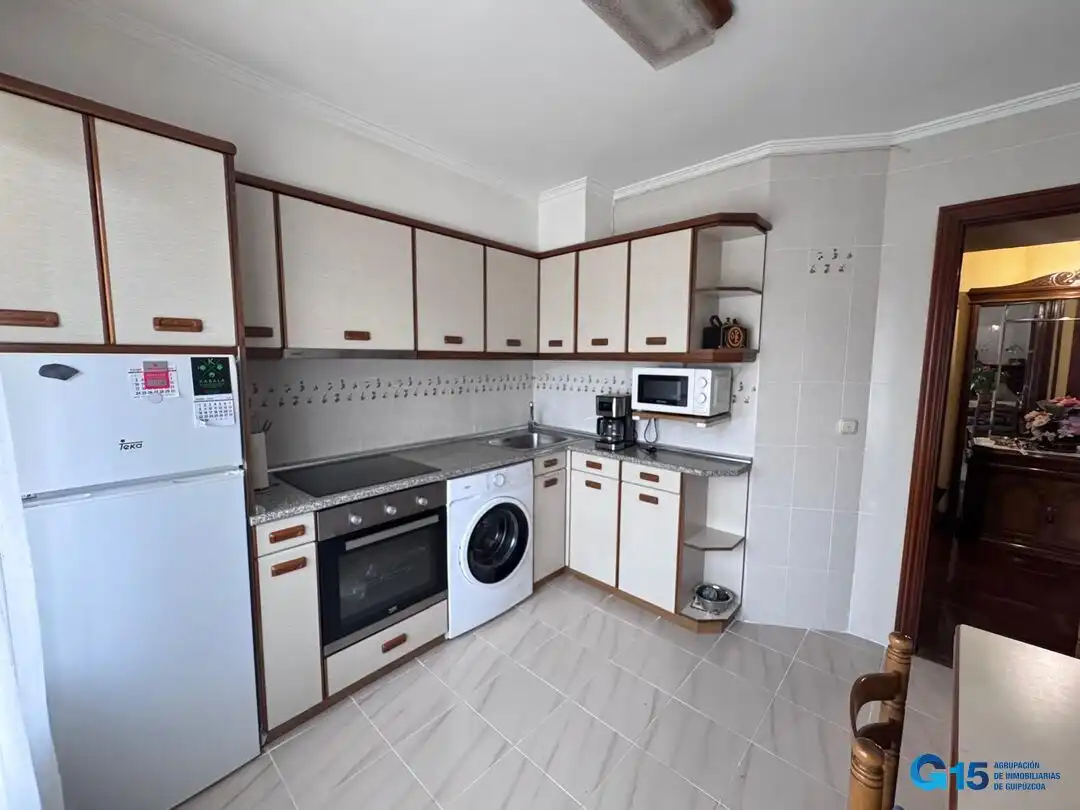 Kitchen of Flat for sale in Errenteria  with Heating, Terrace and Furnished