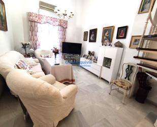 Living room of Flat for sale in  Sevilla Capital  with Air Conditioner, Terrace and Balcony