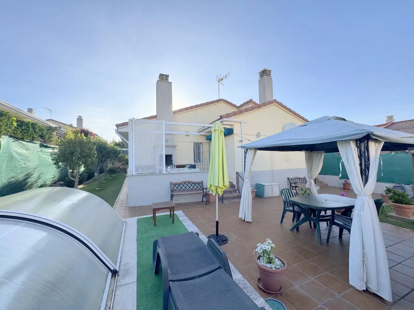 Terraza de Casa o chalet en venta en Herradón de Pinares con Calefacción, Jardín privado y Piscina
