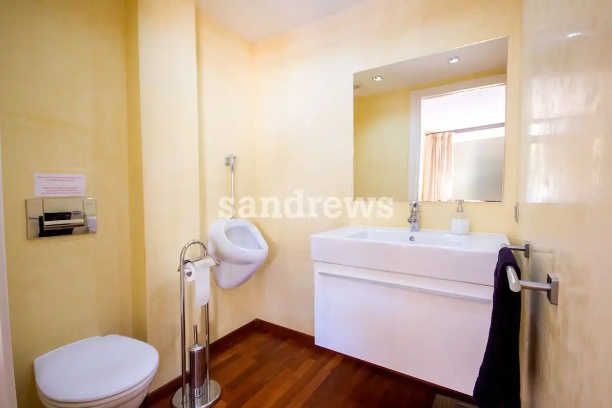 Baño de Casa adosada en venta en Vilafant con Aire acondicionado, Calefacción y Jardín privado