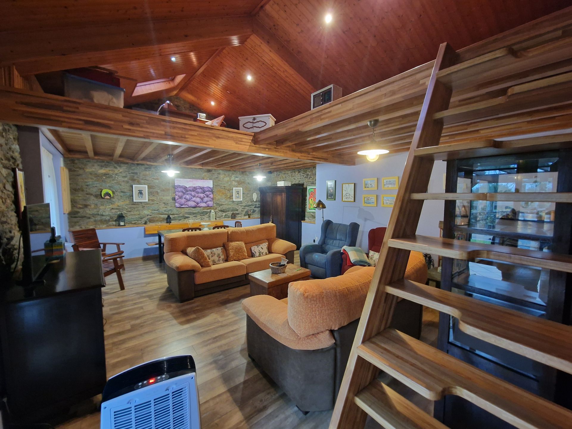 Sala d'estar de Casa o xalet en venda en Moeche amb Calefacció, Jardí privat i Terrassa