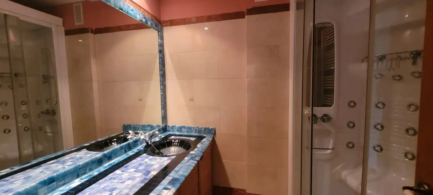 Bany de Pis de lloguer en Albacete amb Aire condicionat, Calefacció i Terrassa