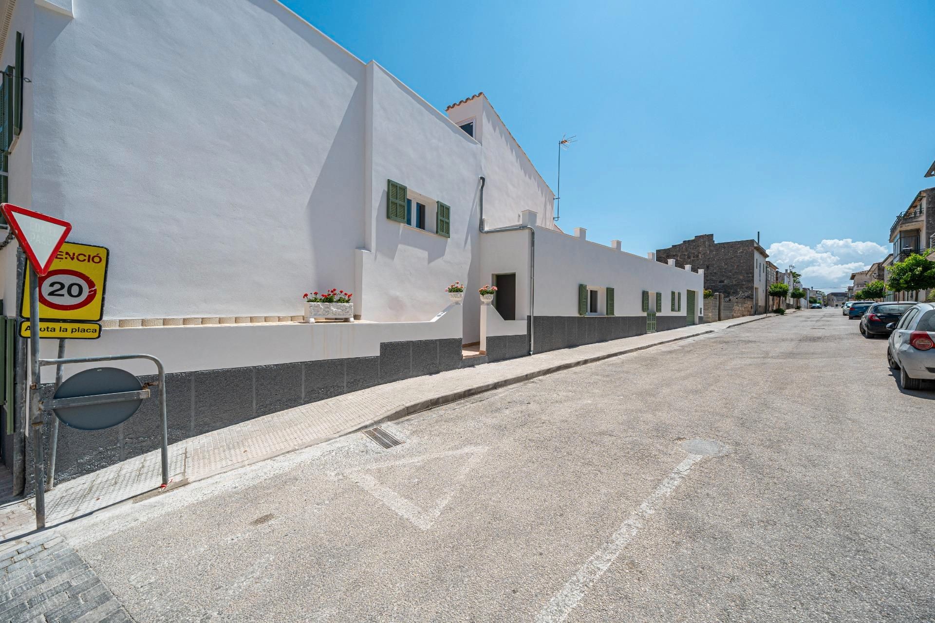 Exterior view of House or chalet for sale in Maria de la Salut  with Terrace and Storage room