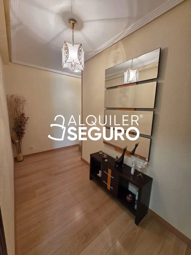 Habitación de Piso de alquiler en Burgos con Calefacción, Terraza y Amueblado