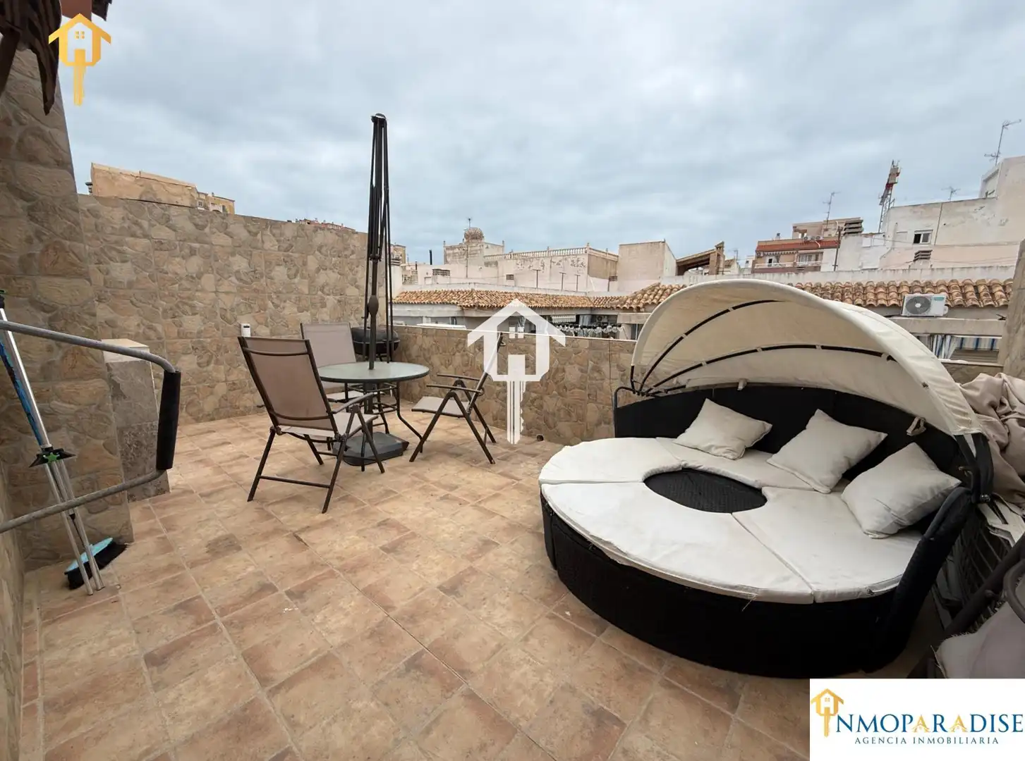 Terraza de Dúplex en venta en Torrevieja con Aire acondicionado, Terraza y Amueblado