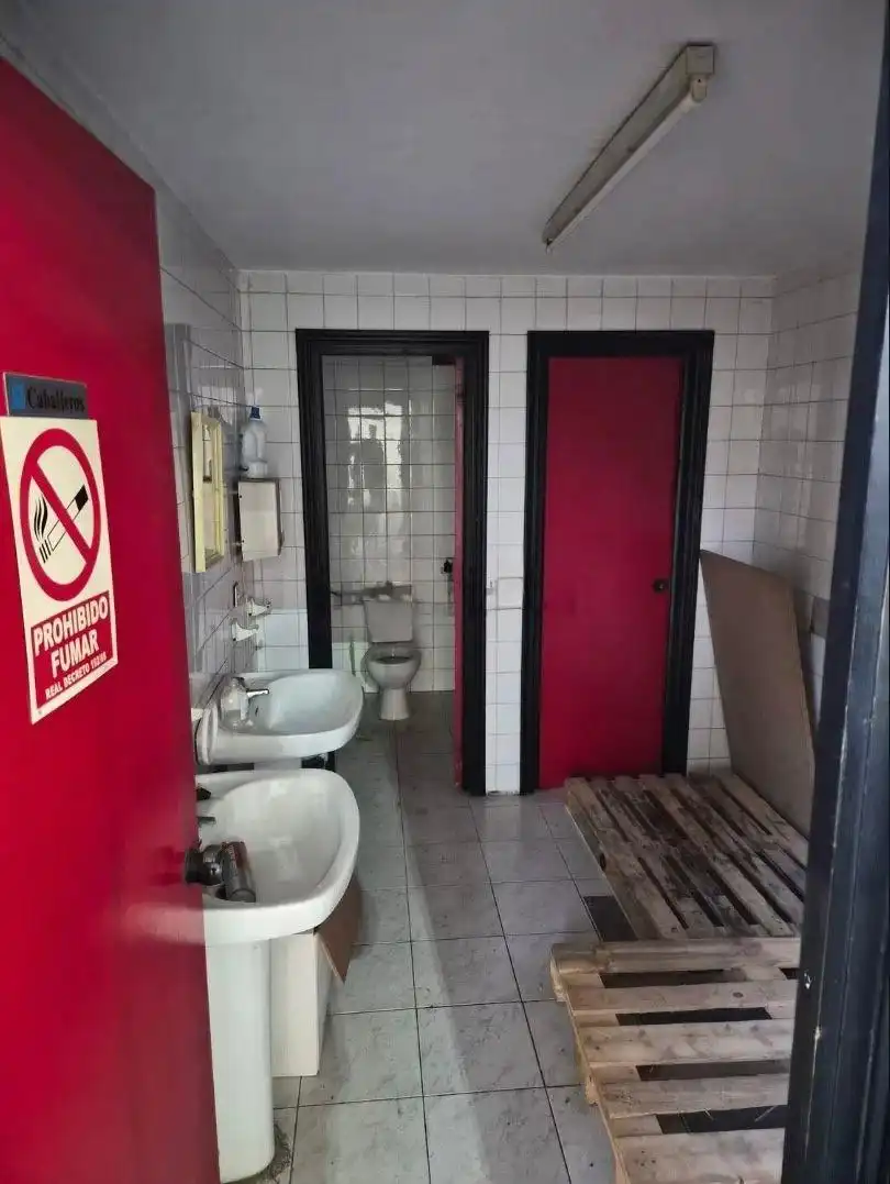 Baño de Nave industrial en venta en Alcantarilla