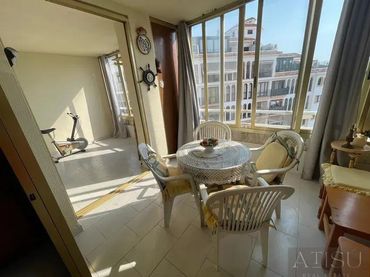 Wohnung mit Balkon zum Verkauf in Maestro Serrano