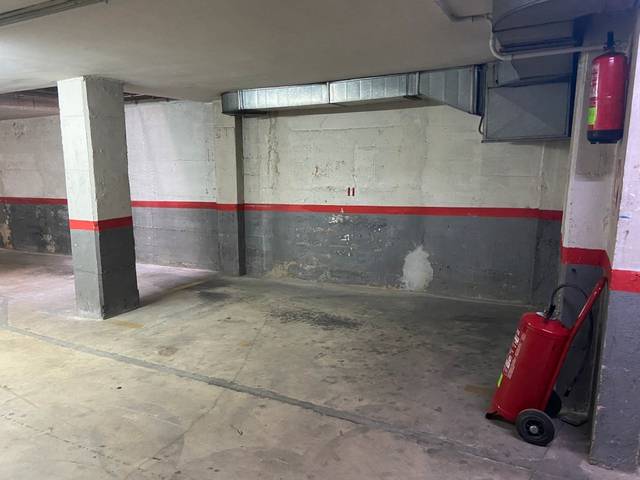 Garaje en Venta en d´America en El Guinardó