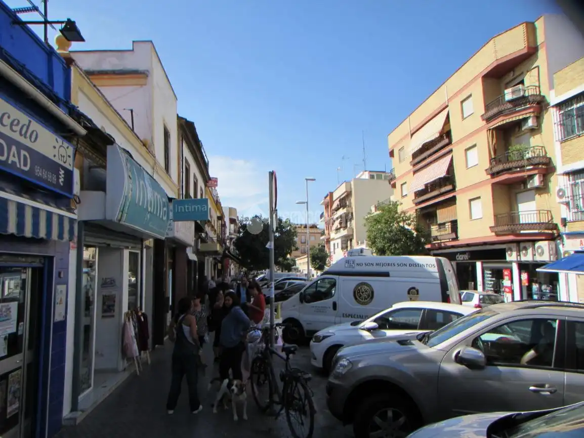 Vista exterior de Piso en venta en Sevilla con Amueblado