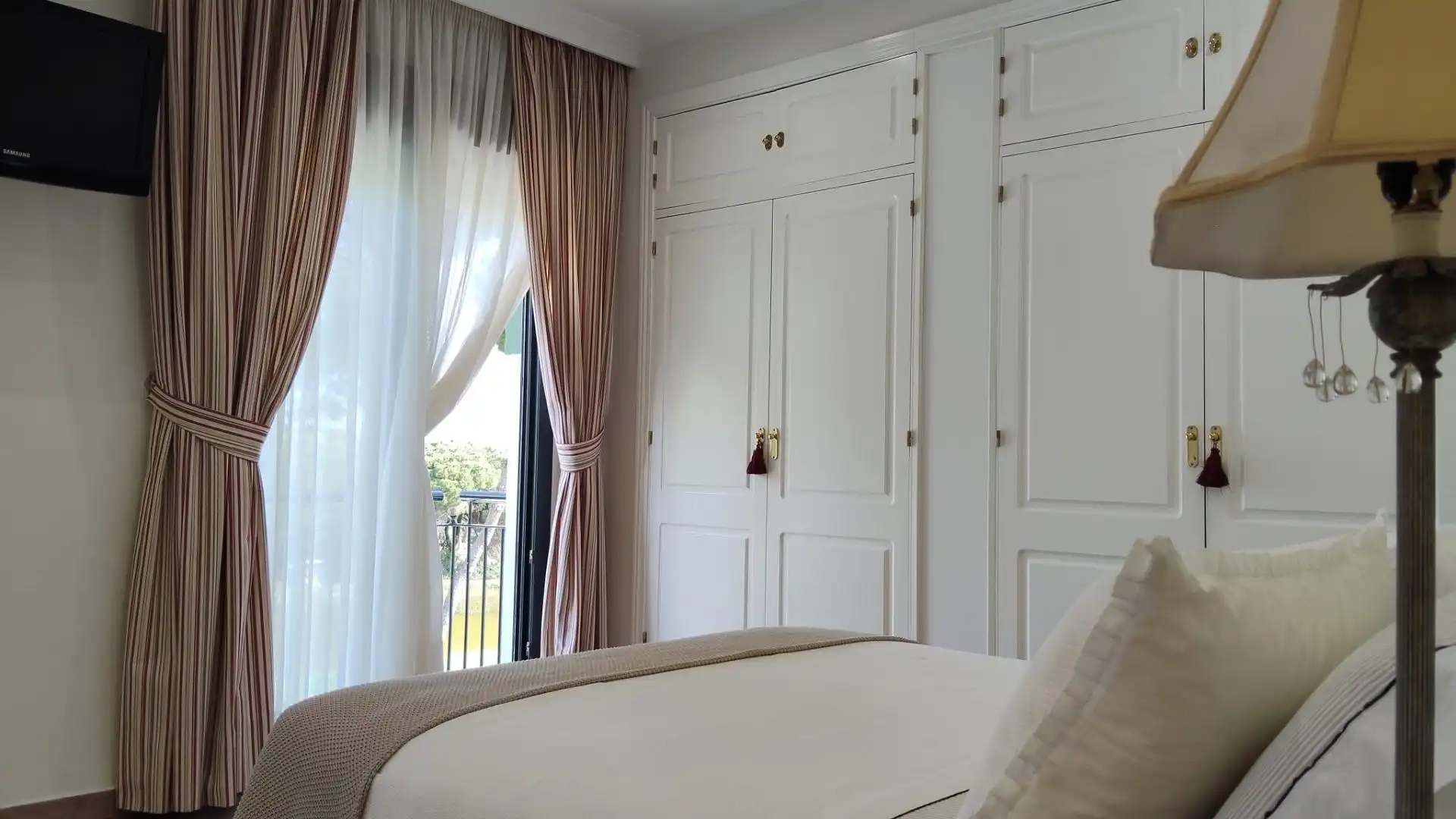 Dormitori de Casa o xalet en venda en Islantilla amb Aire condicionat, Jardí privat i Terrassa