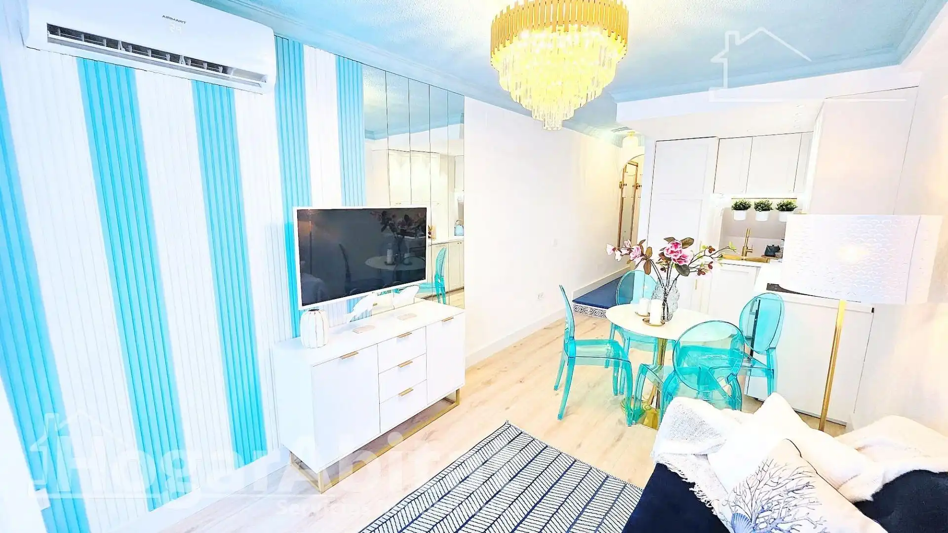 Living room of Flat for sale in Oropesa del Mar / Orpesa  with Air Conditioner, Terrace and Furnished