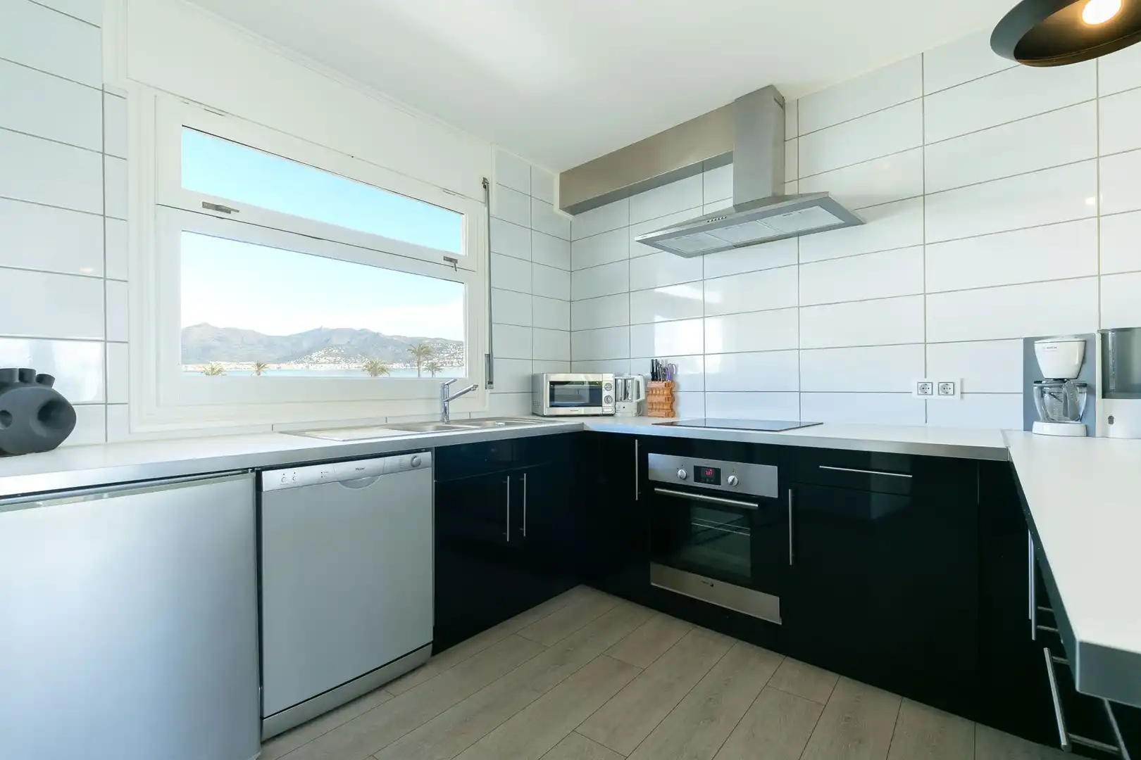 Cuina de Casa adosada en venda en Empuriabrava amb Aire condicionat, Terrassa i Moblat