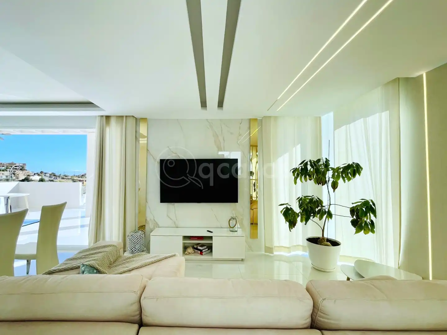 Sala de estar de Casa o chalet en venta en Benalmádena con Aire acondicionado, Calefacción y Jardín privado