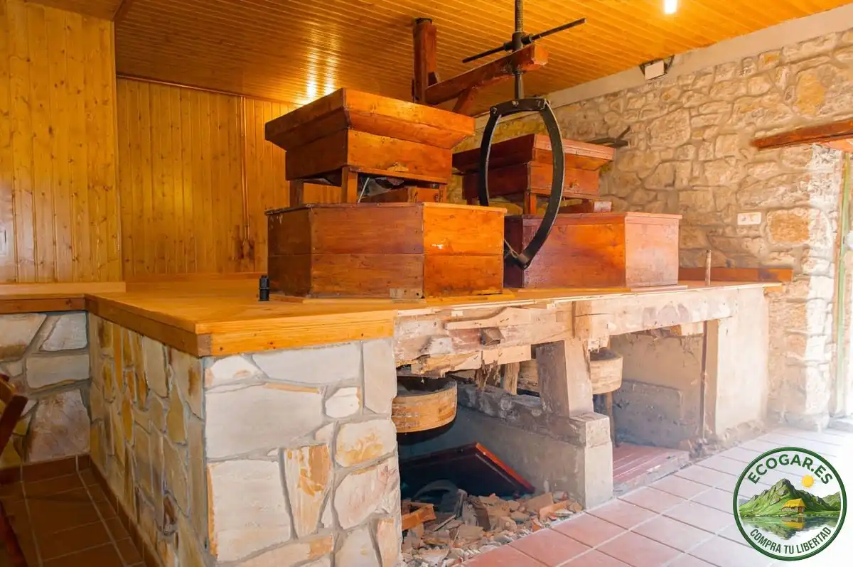Casa o chalet en venta en Cabrillanes con Calefacción, Trastero y Amueblado