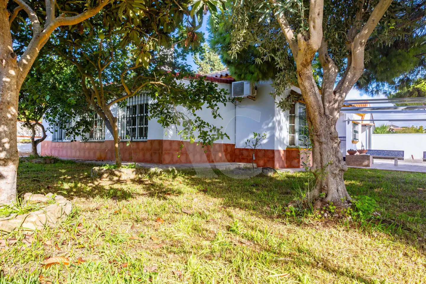 Exterior view of Houses for sale in Chiclana de la Frontera