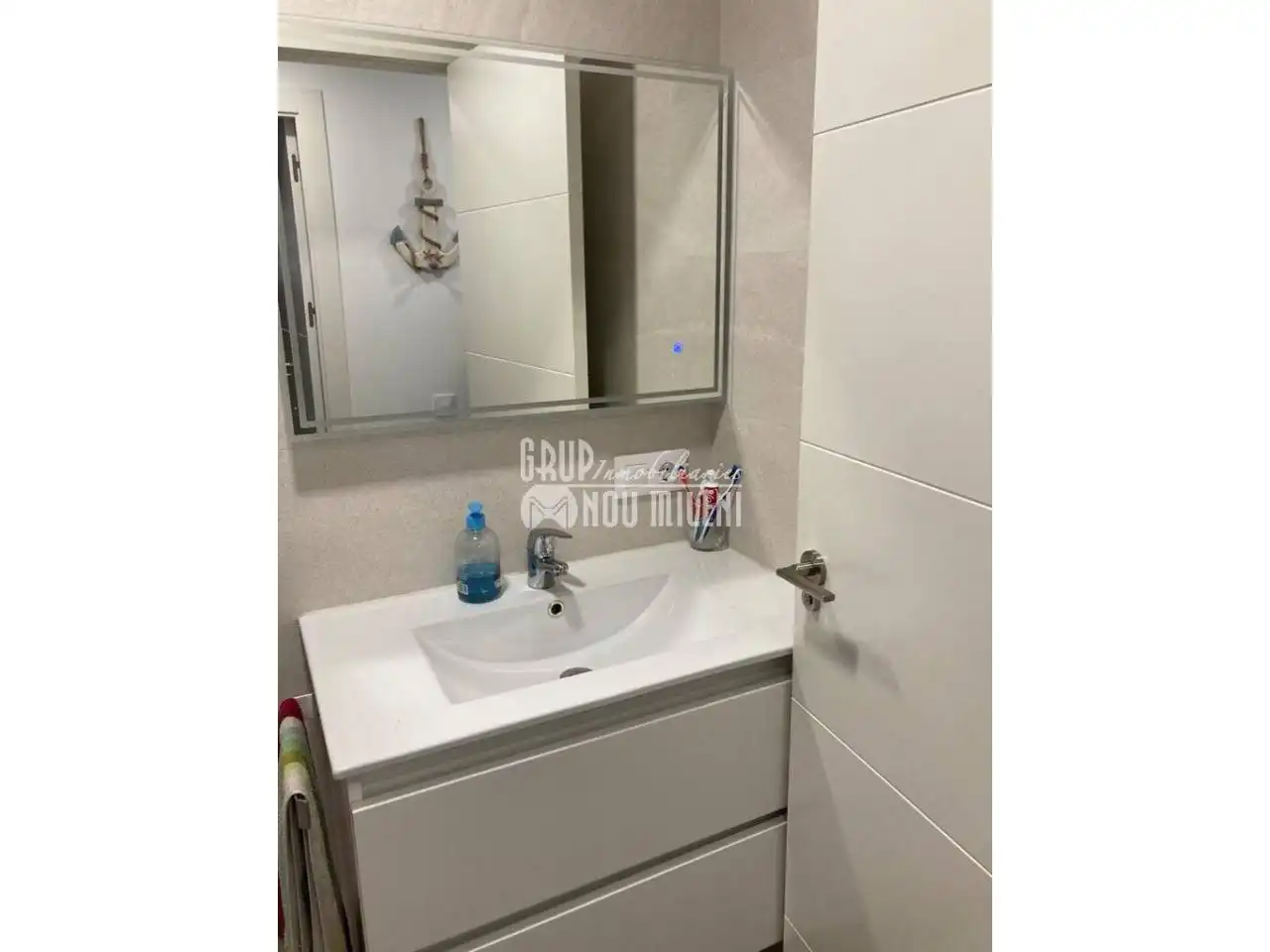 Baño de Apartamento de alquiler en Valencia con Aire acondicionado, Terraza y Trastero