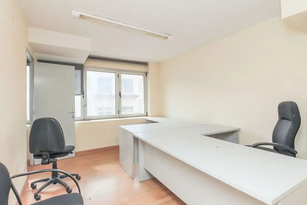 Büro zum Verkauf in C/ Doctor Ferrán , Ponent