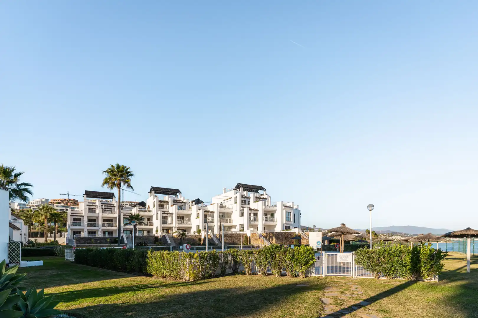 Vista exterior de Planta baixa en venda en Casares amb Aire condicionat, Terrassa i Moblat