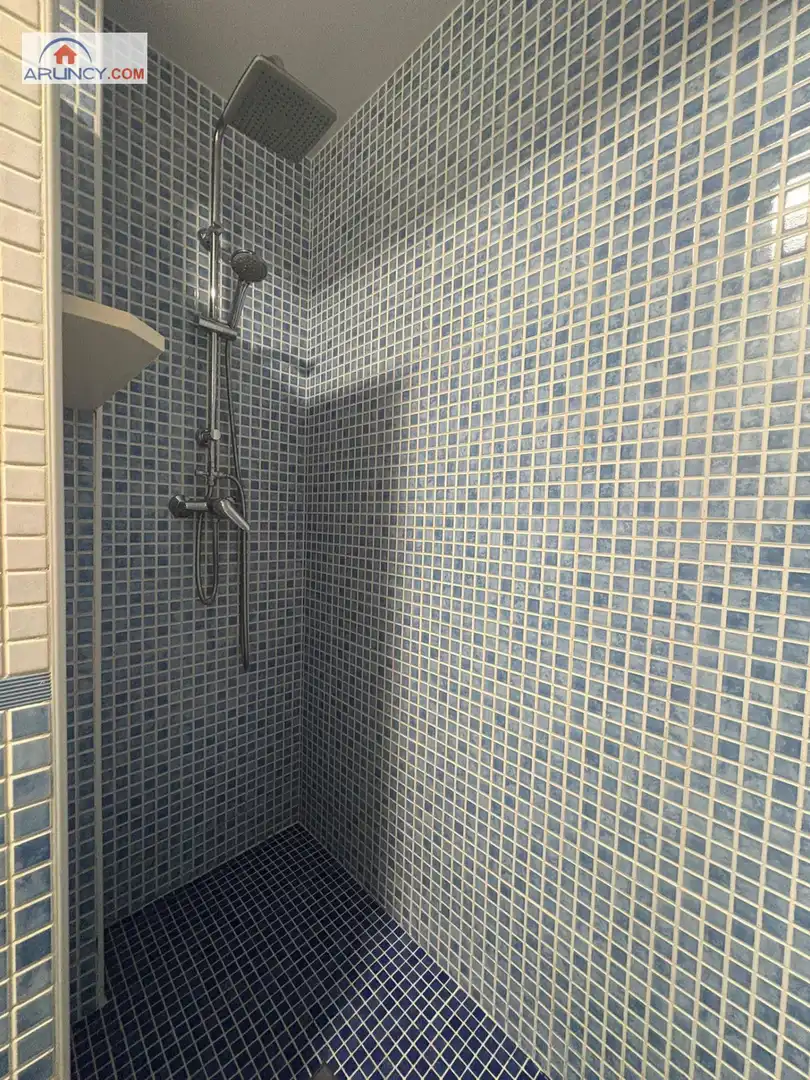 Baño de Piso de alquiler en Sevilla con Aire acondicionado y Balcón