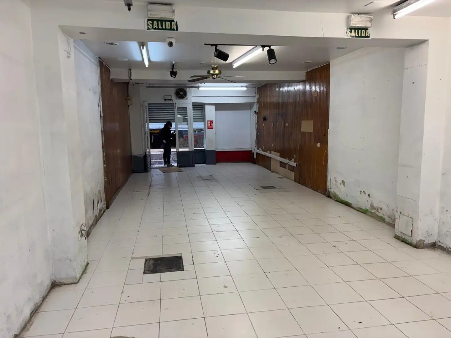 Geschaftsraum zur Miete in  Pamplona / Iruña