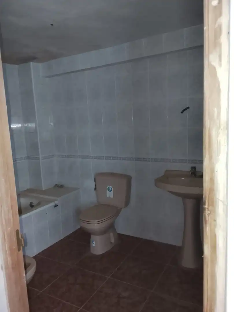 Bany de Casa o xalet en venda en Campillo de Altobuey amb Terrassa i Traster