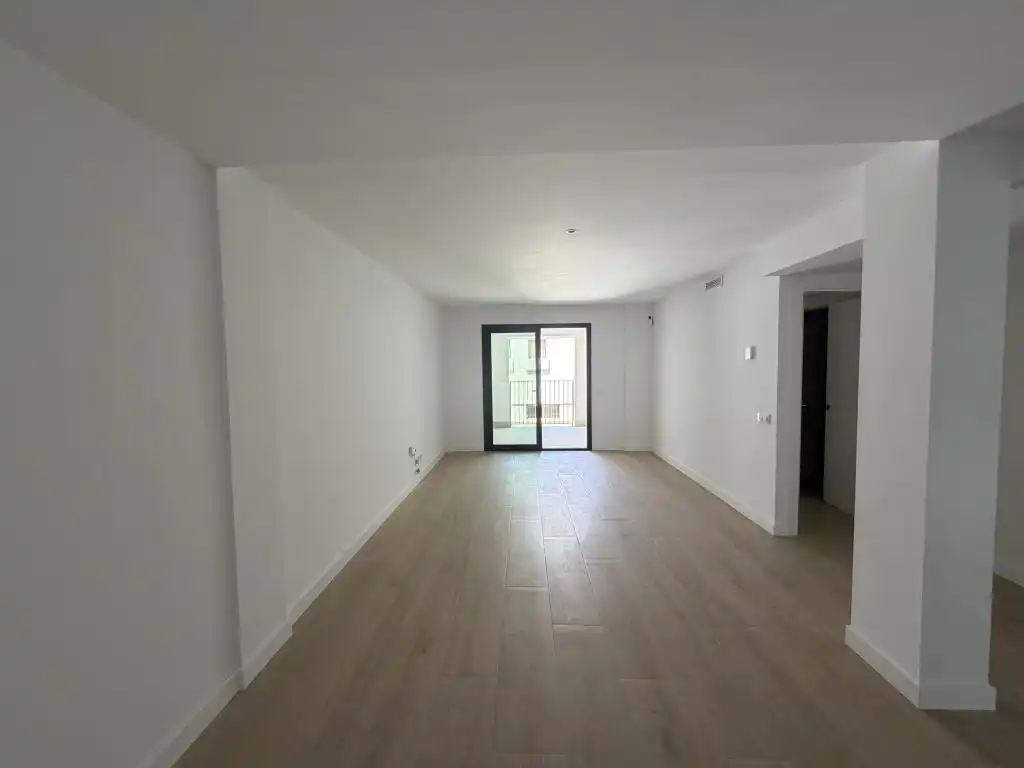 Sala de estar de Piso de alquiler en Palafrugell con Aire acondicionado, Calefacción y Terraza
