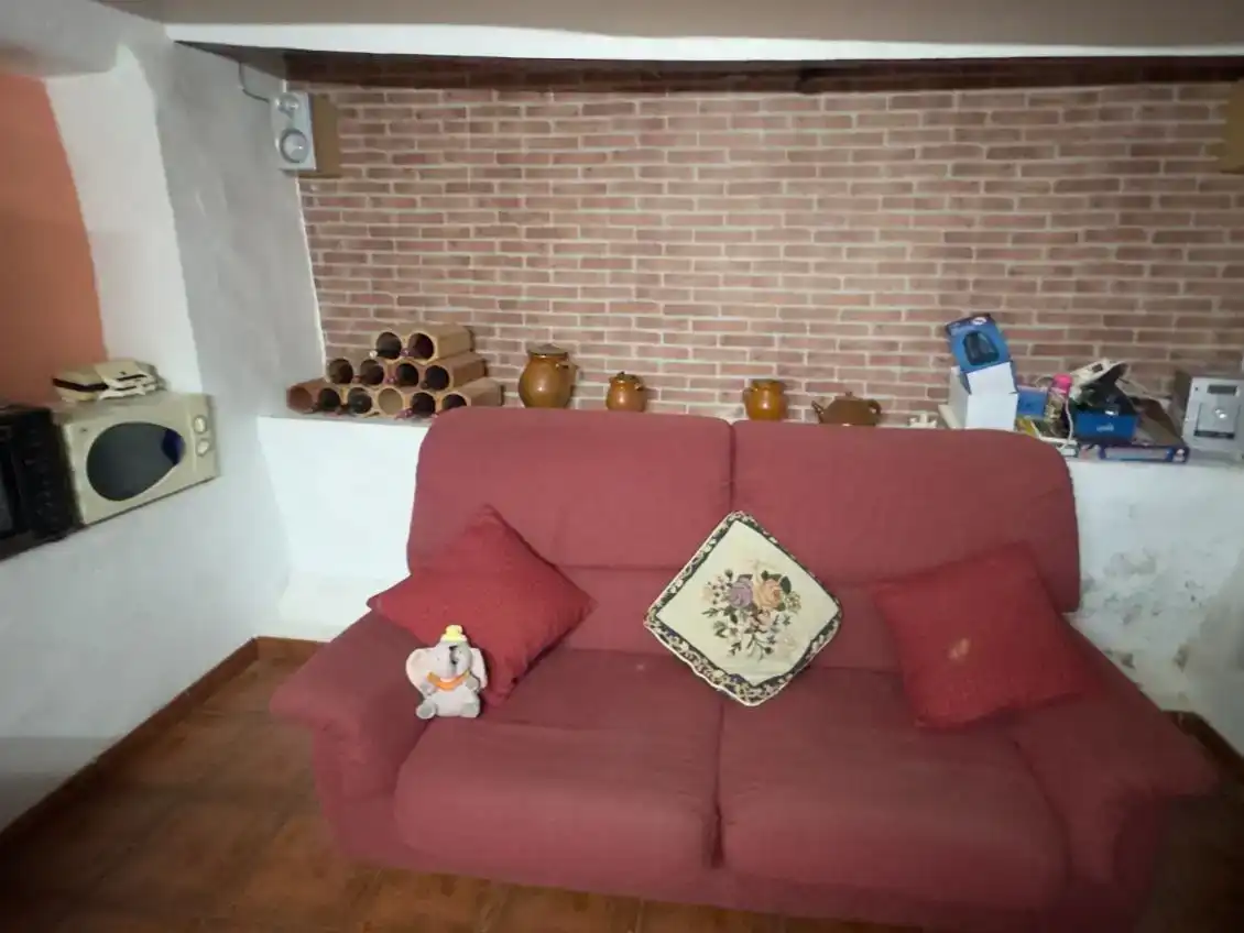 Sala d'estar de Pis en venda en Gea de Albarracín amb Traster i Moblat