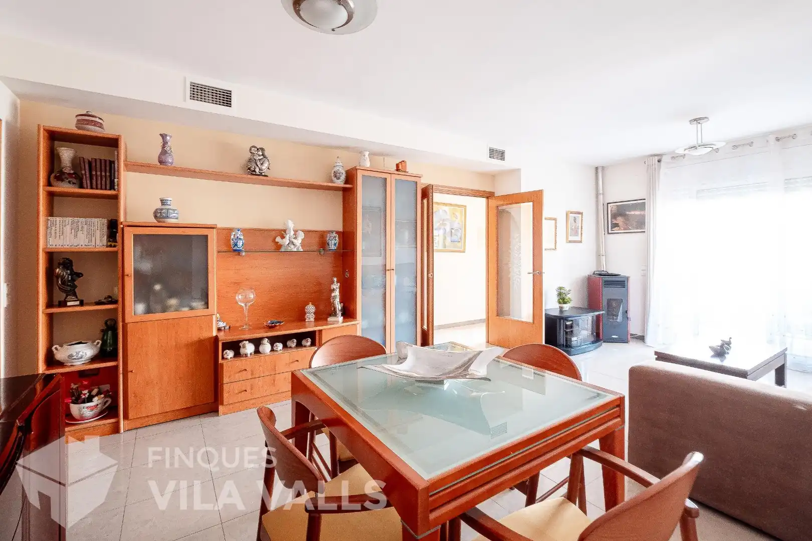 Sala d'estar de Casa o xalet en venda en Santa Eulàlia de Ronçana amb Aire condicionat i Terrassa