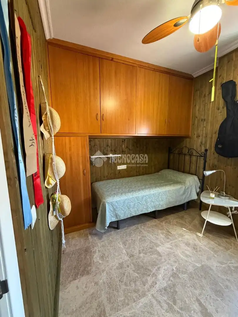 Habitación de Casa o chalet en venta en Montequinto con Aire acondicionado, Jardín privado y Terraza