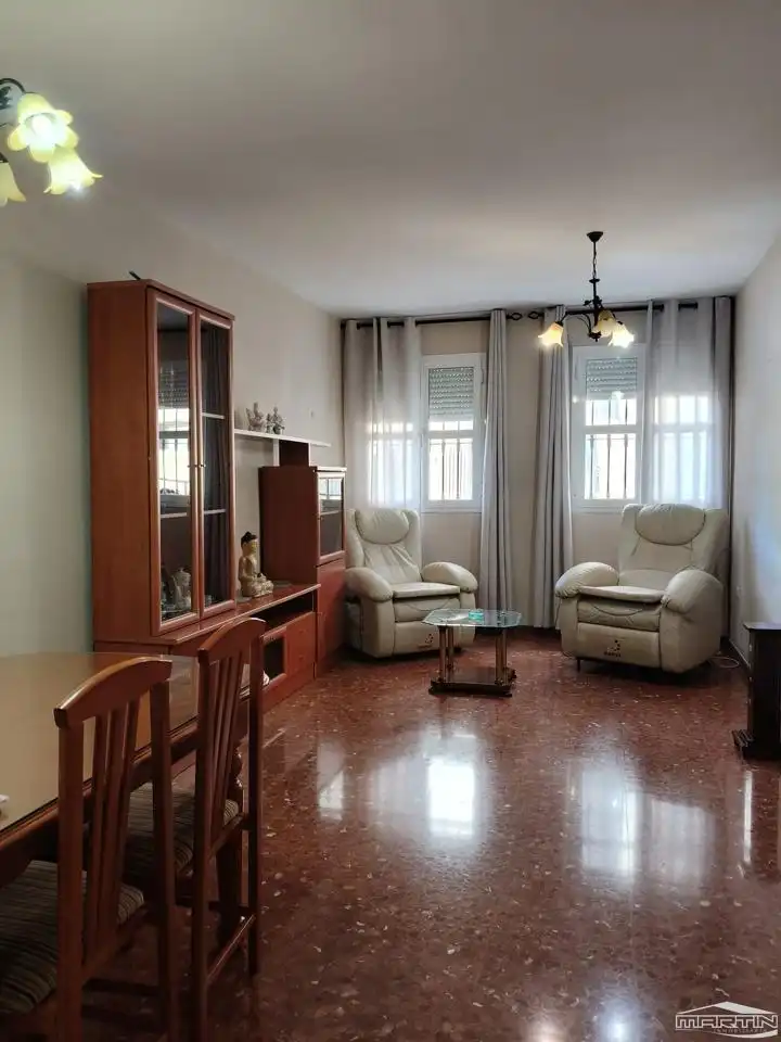 Sala d'estar de Planta baixa en venda en Lucena amb Aire condicionat, Traster i Moblat