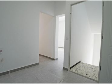 Appartamento con balcone in vendita a Calle de Alcalá de Henares 8