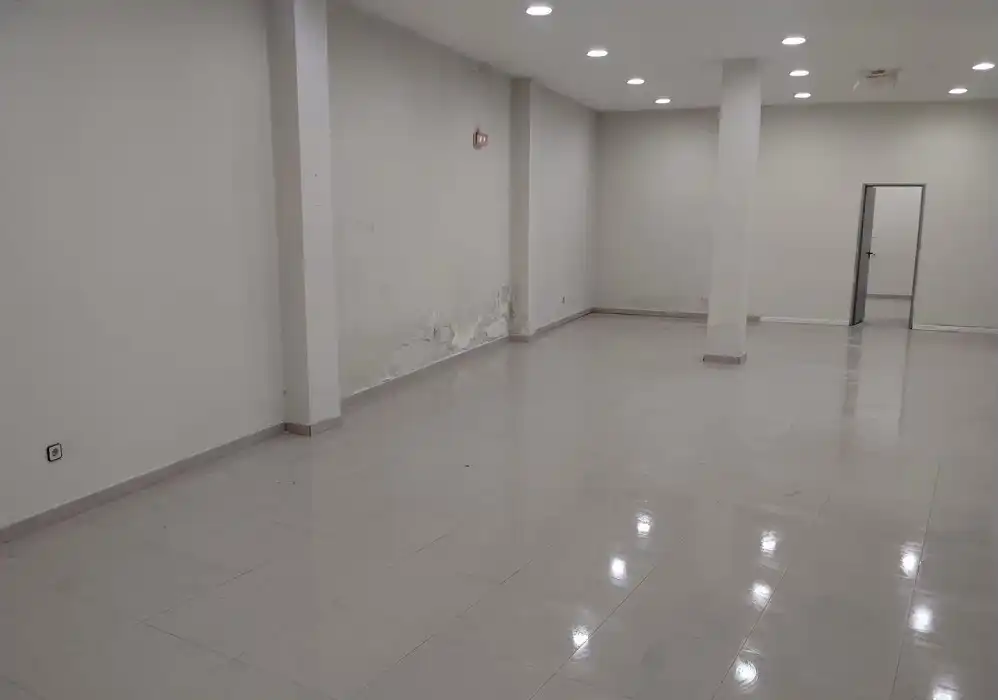 Business premises to rent in C/ Álvaro Bazán, imagen 6