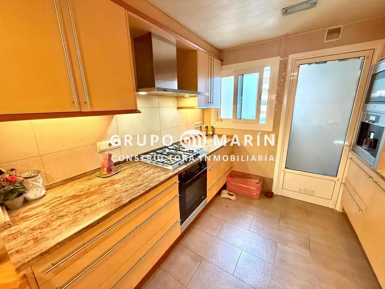 Cocina de Piso en venta en Vilassar de Mar con Terraza y Amueblado